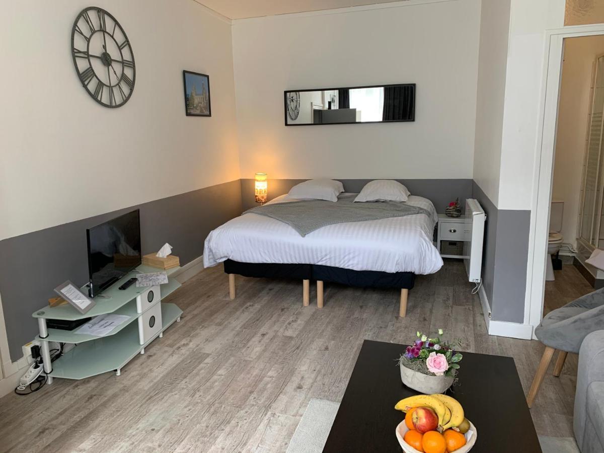 Studio Juno Beach Apartment บาเยอ ภายนอก รูปภาพ